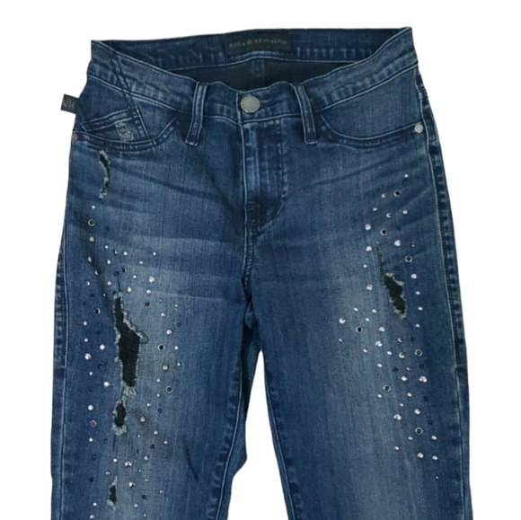 Rock & Republic~Size 4M~"Kashmiere" Dark Wash  Distressed Skinny Jeans Stretch. - Picture 4 of 9